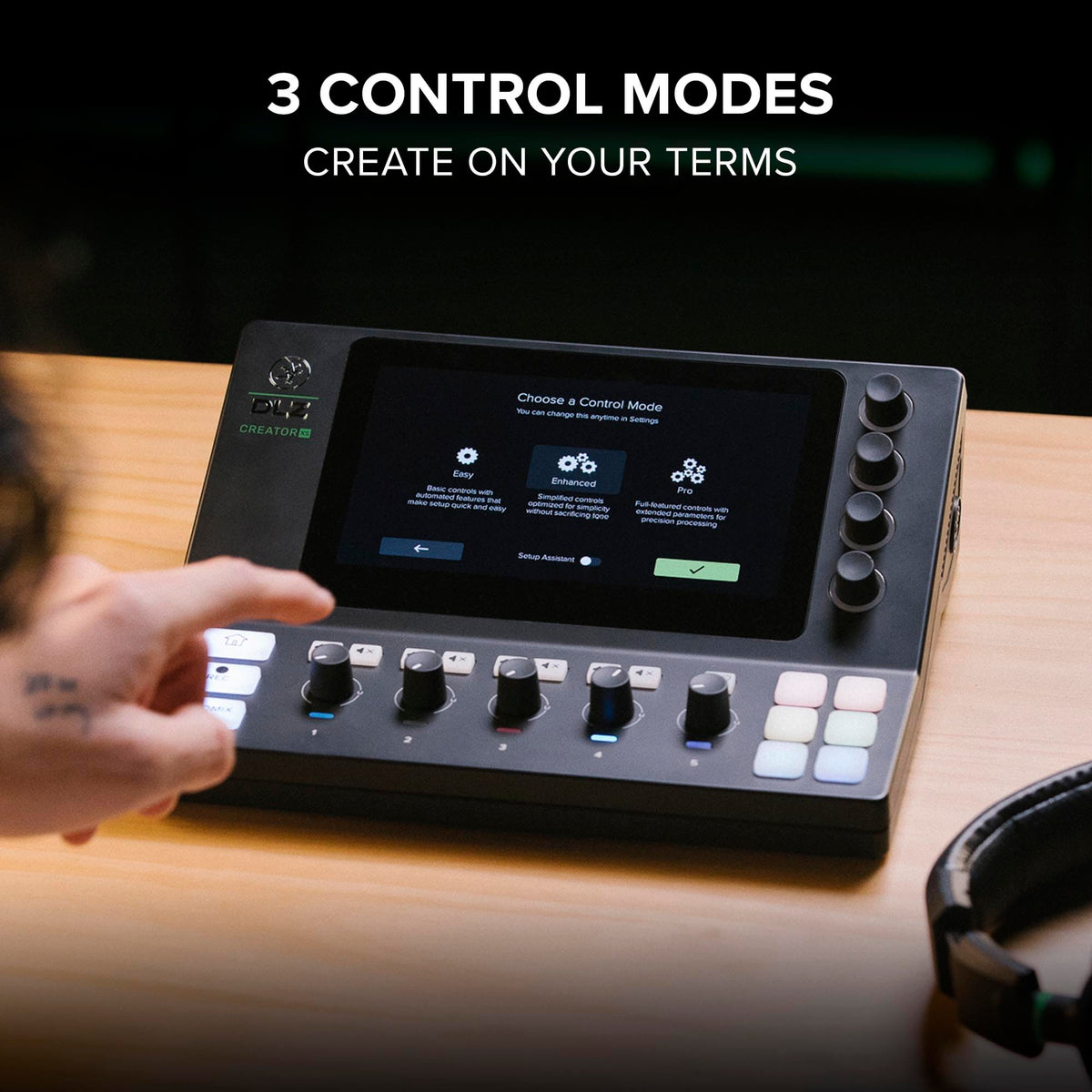 Mackie DLZ Creator XS Adaptive Digital Podcast Mixer